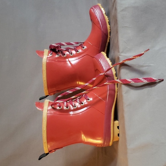 Wind River rubber boots. Size 7.  Little heel. Practically brand new.  Fun, cute - Picture 2 of 7
